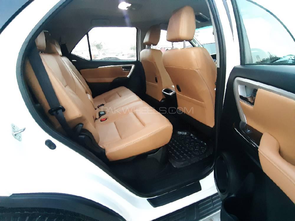 Toyota Fortuner 2019 for Sale in Peshawar Toyota Fortuner 2019 for Sale in Peshawar Image-12
