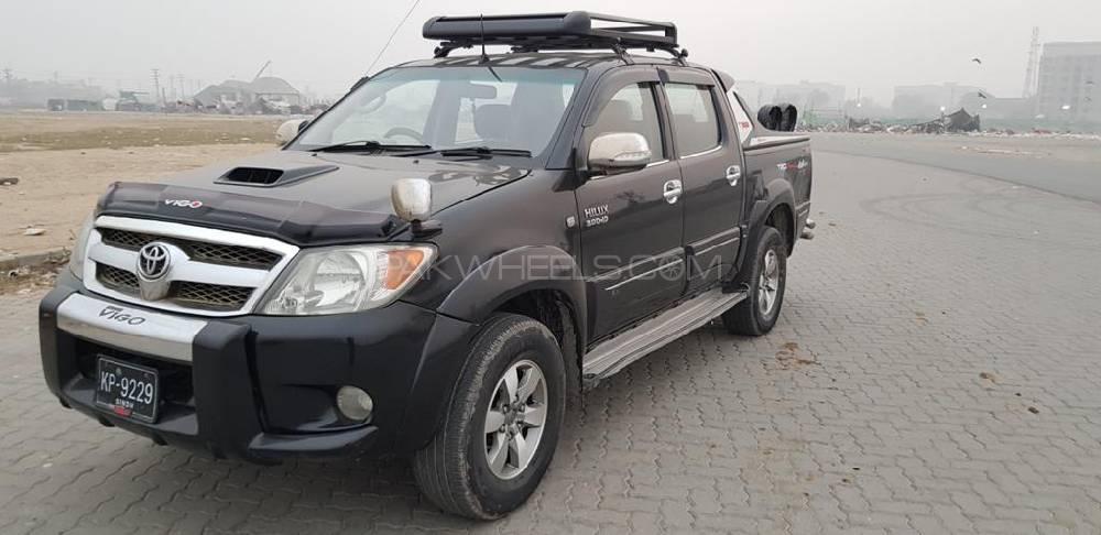 Toyota Hilux 2005 for Sale in Lahore Image-1