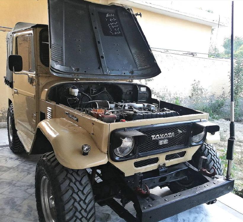 Toyota Land Cruiser 1984 for Sale in Mardan Toyota Land Cruiser 1984 for Sale in Mardan Image-6