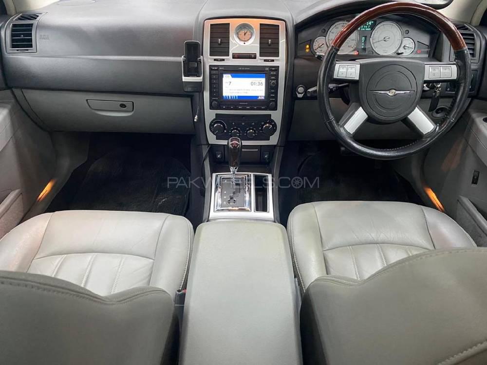 کرائسلر 300 سی 2006 for Sale in اسلام آباد کرائسلر 300 سی 2006 for Sale in اسلام آباد Image-10
