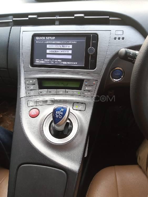 ٹویوٹا پریوس 2015 for Sale in اسلام آباد ٹویوٹا پریوس 2015 for Sale in اسلام آباد Image-12
