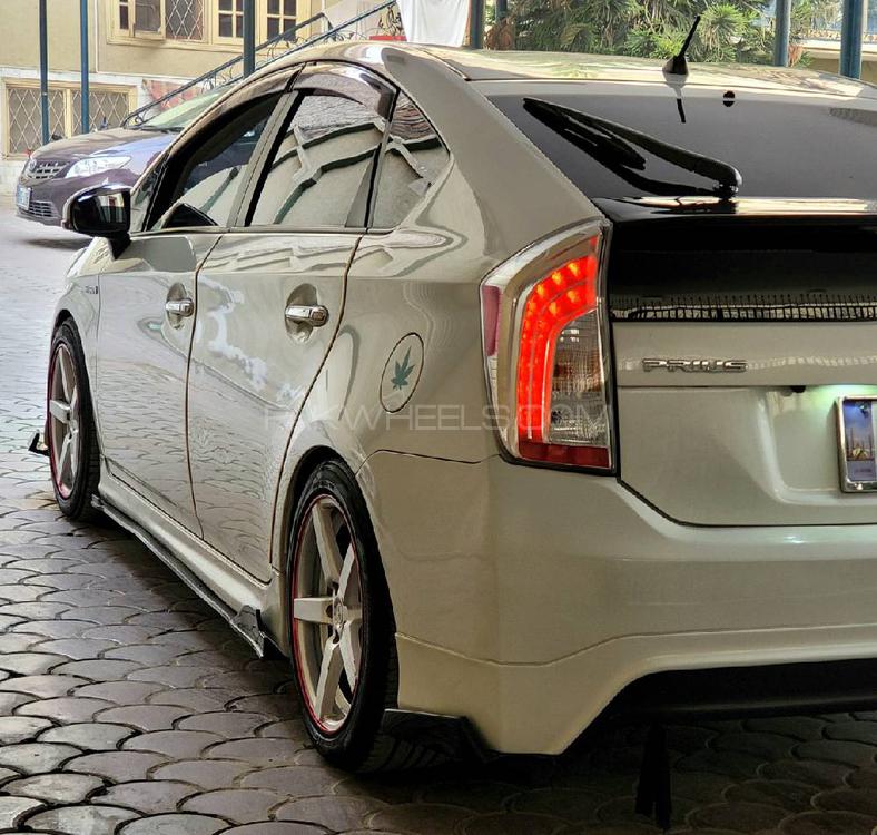 Toyota Prius 2014 for Sale in Peshawar Toyota Prius 2014 for Sale in Peshawar Image-2