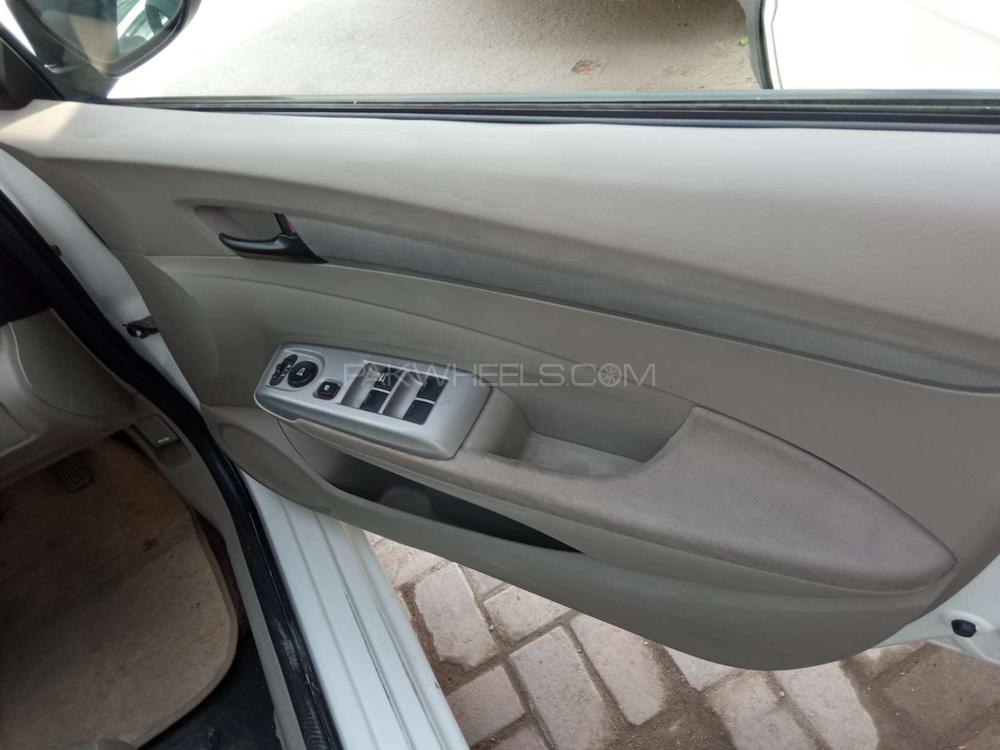 ہونڈا سٹی 2013 for Sale in راولپنڈی ہونڈا سٹی 2013 for Sale in راولپنڈی Image-8