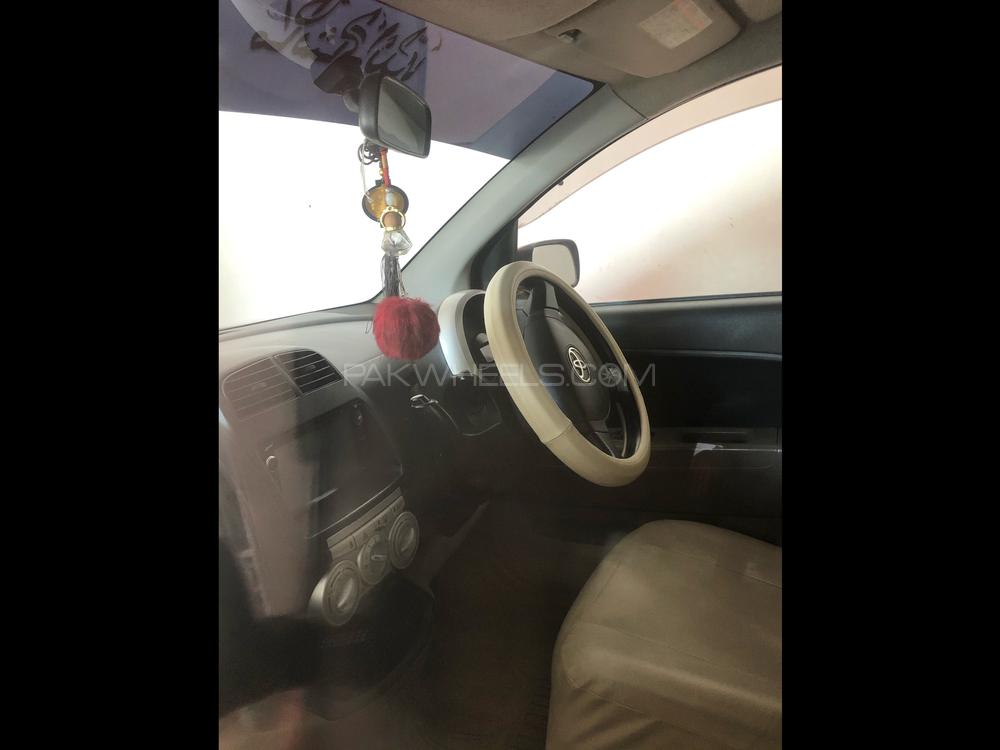 Toyota Passo 2004 for Sale in Peshawar Image-1