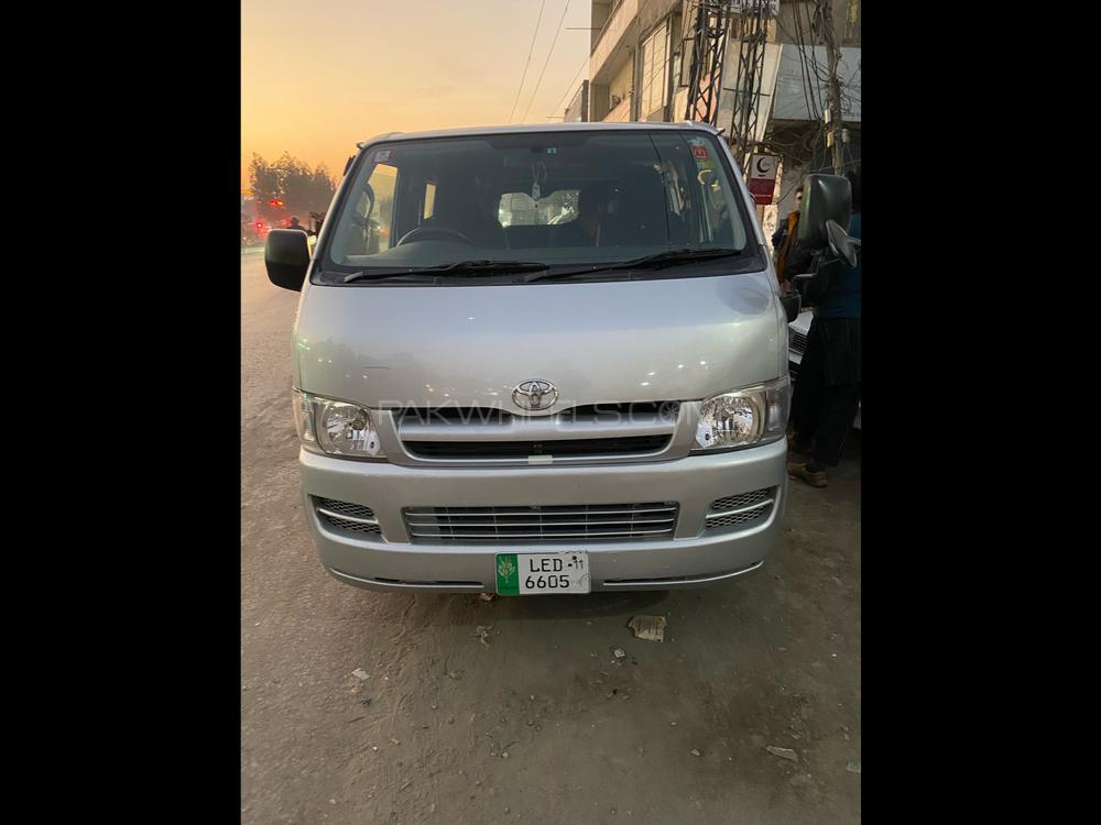 Toyota Hiace 2006 for Sale in Lahore Image-1