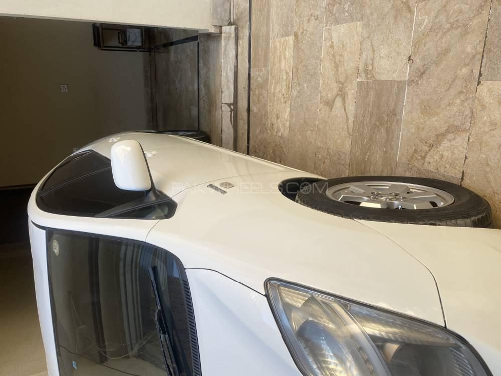 Toyota Prius 2011 for Sale in Peshawar Toyota Prius 2011 for Sale in Peshawar Image-14