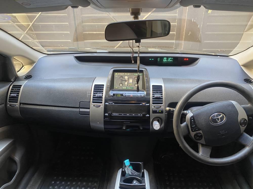 Toyota Prius 2011 for Sale in Peshawar Toyota Prius 2011 for Sale in Peshawar Image-12