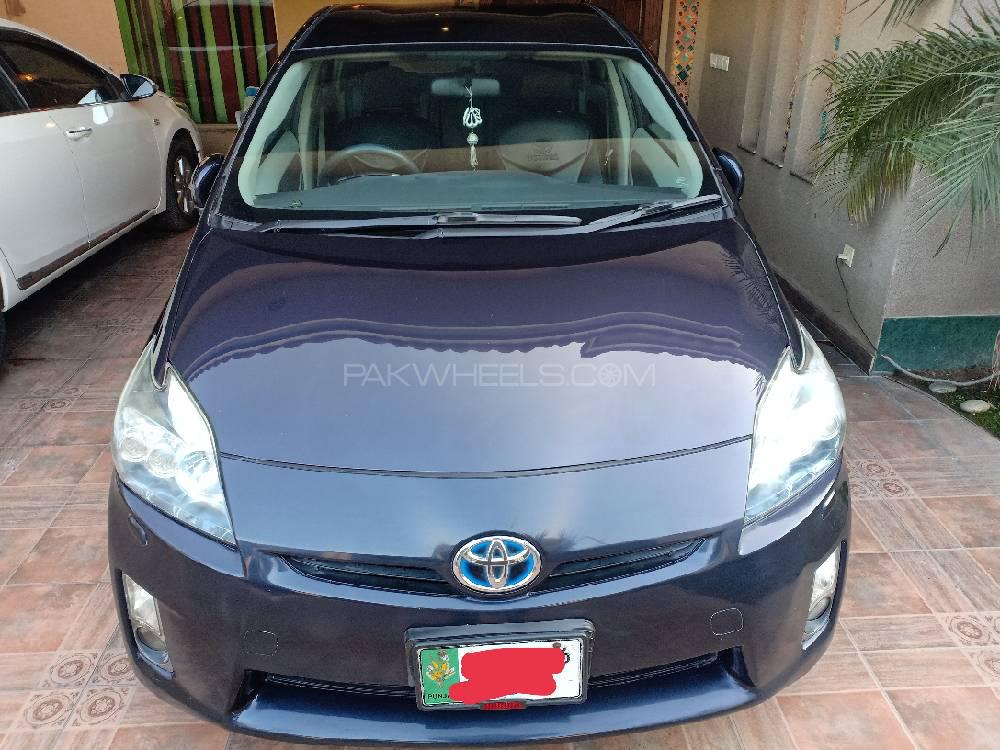 Toyota Prius 2011 for Sale in Lahore Toyota Prius 2011 for Sale in Lahore Image-11