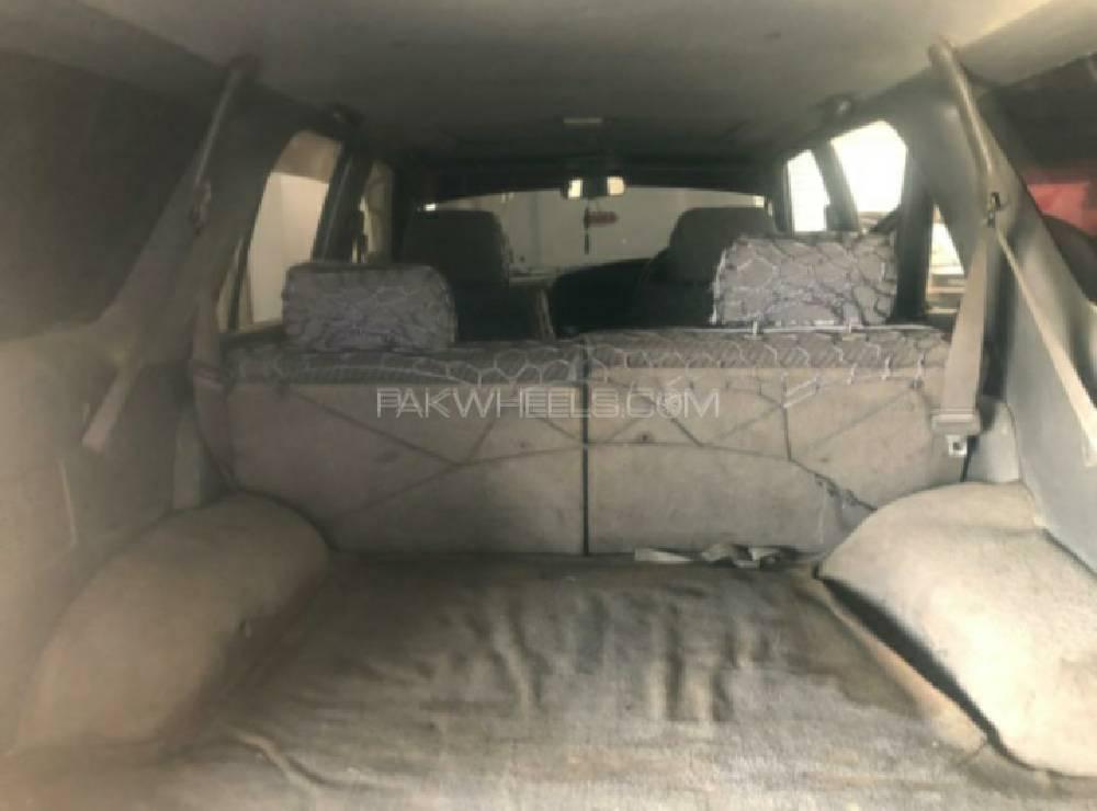 Toyota Surf 1993 for Sale in Lahore Toyota Surf 1993 for Sale in Lahore Image-11