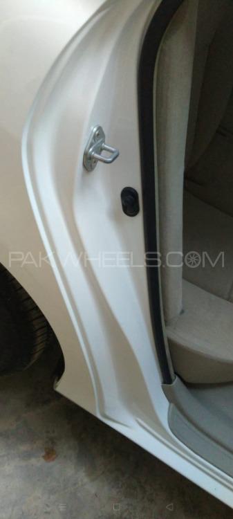 Toyota Corolla Axio 2007 for Sale in Mardan Toyota Corolla Axio 2007 for Sale in Mardan Image-12