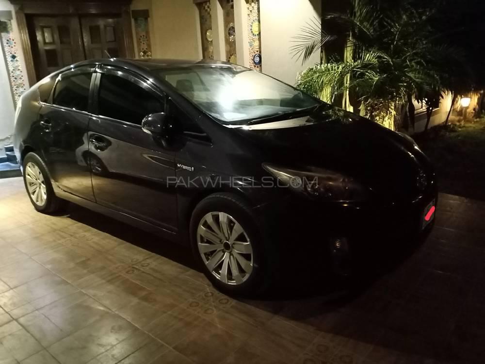 Toyota Prius 2011 for Sale in Lahore Toyota Prius 2011 for Sale in Lahore Image-17