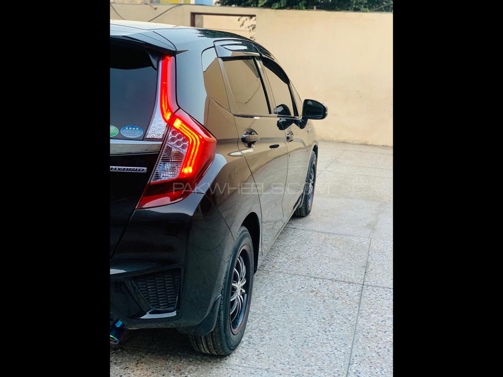 Honda Fit 2014 for Sale in Fateh Jang Honda Fit 2014 for Sale in Fateh Jang Image-4