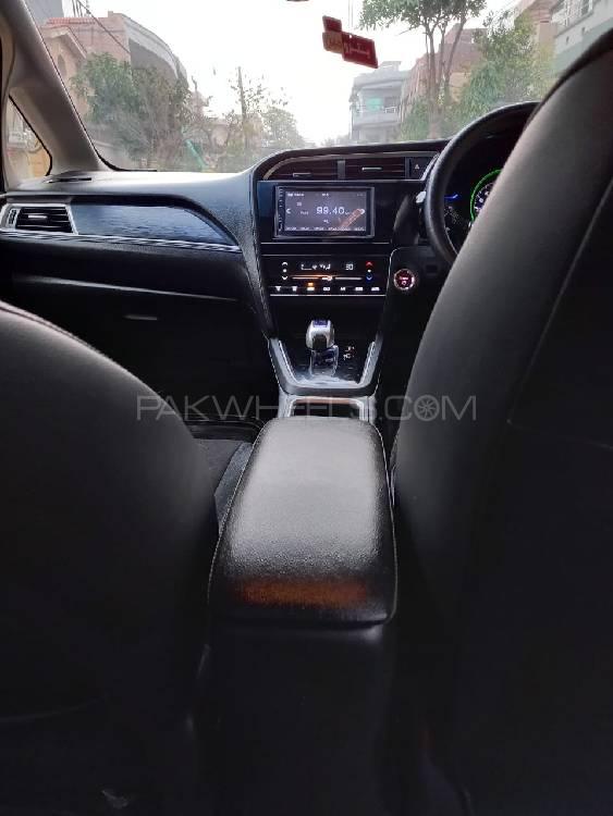Honda Fit 2015 for Sale in Lahore Honda Fit 2015 for Sale in Lahore Image-18