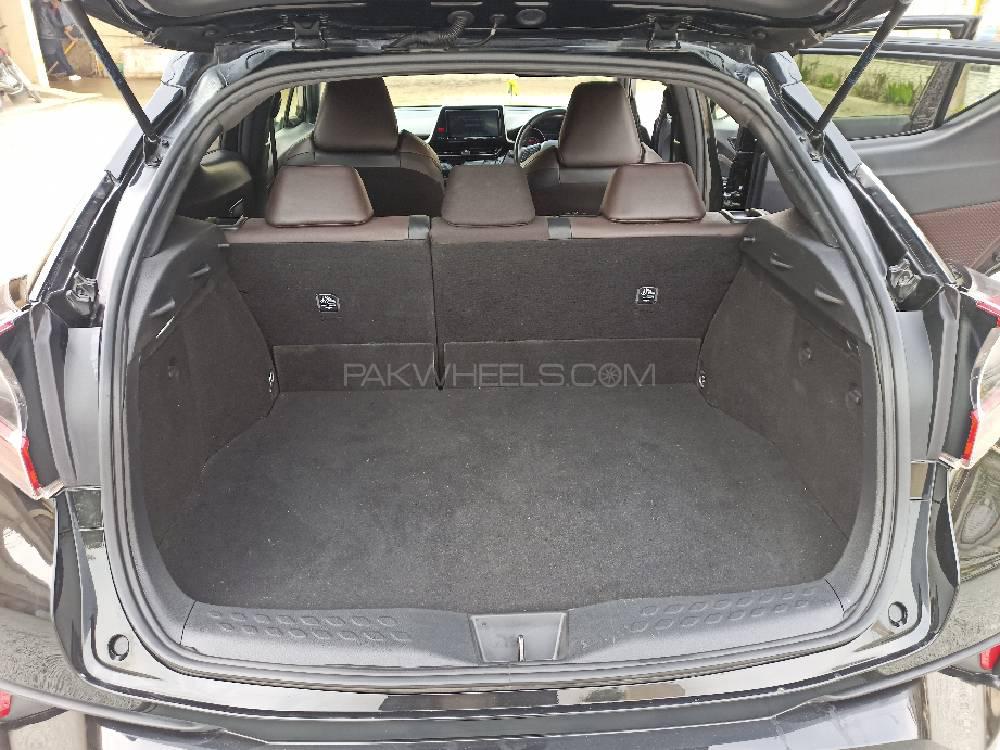 Toyota C-HR 2017 for Sale in Islamabad Toyota C-HR 2017 for Sale in Islamabad Image-10