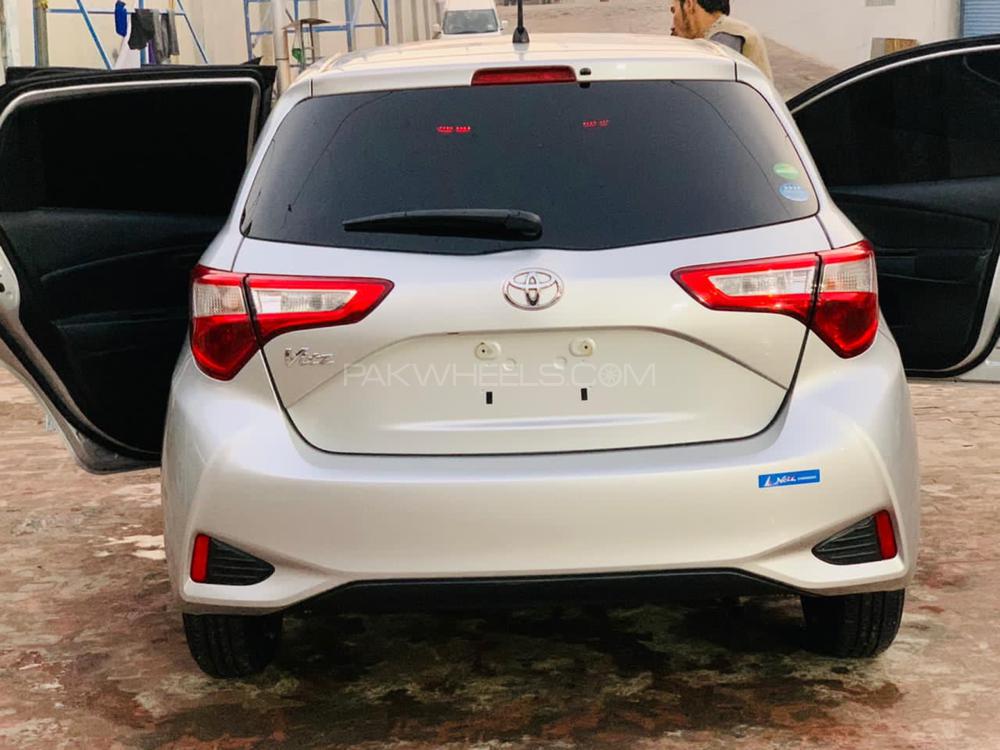 Toyota Vitz 2017 for Sale in Peshawar Toyota Vitz 2017 for Sale in Peshawar Image-3