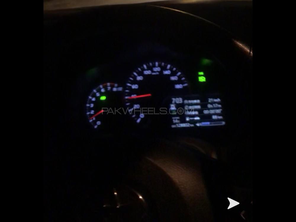 Toyota Vitz 2017 for Sale in Peshawar Toyota Vitz 2017 for Sale in Peshawar Image-7