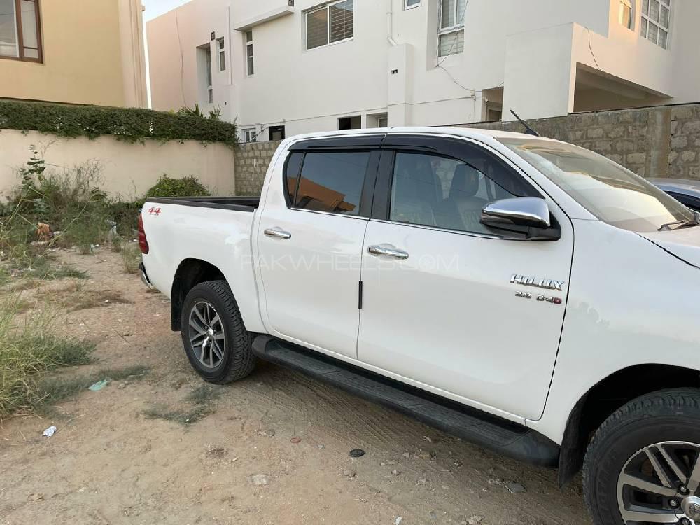 Toyota Hilux 2019 for Sale in Karachi Toyota Hilux 2019 for Sale in Karachi Image-12