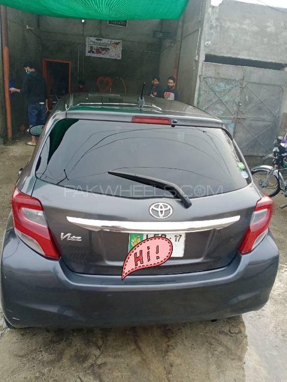 Toyota Vitz 2014 for Sale in Sialkot Toyota Vitz 2014 for Sale in Sialkot Image-3