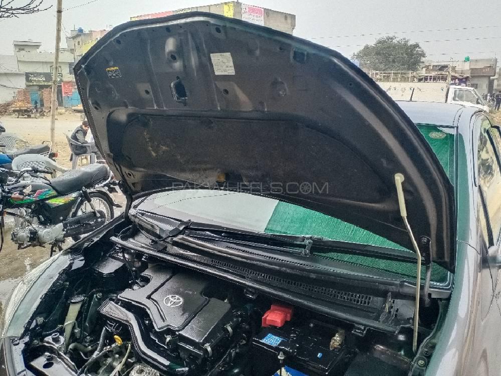 Toyota Vitz 2014 for Sale in Sialkot Toyota Vitz 2014 for Sale in Sialkot Image-11