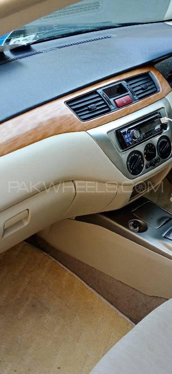 مٹسوبیشی لینسر 2005 for Sale in لاہور مٹسوبیشی لینسر 2005 for Sale in لاہور Image-10