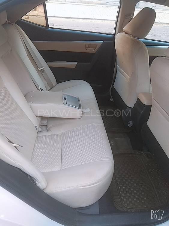 Toyota Corolla 2017 for Sale in Karachi Toyota Corolla 2017 for Sale in Karachi Image-6