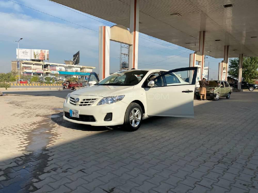 Toyota Corolla 2011 for Sale in Peshawar Image-1