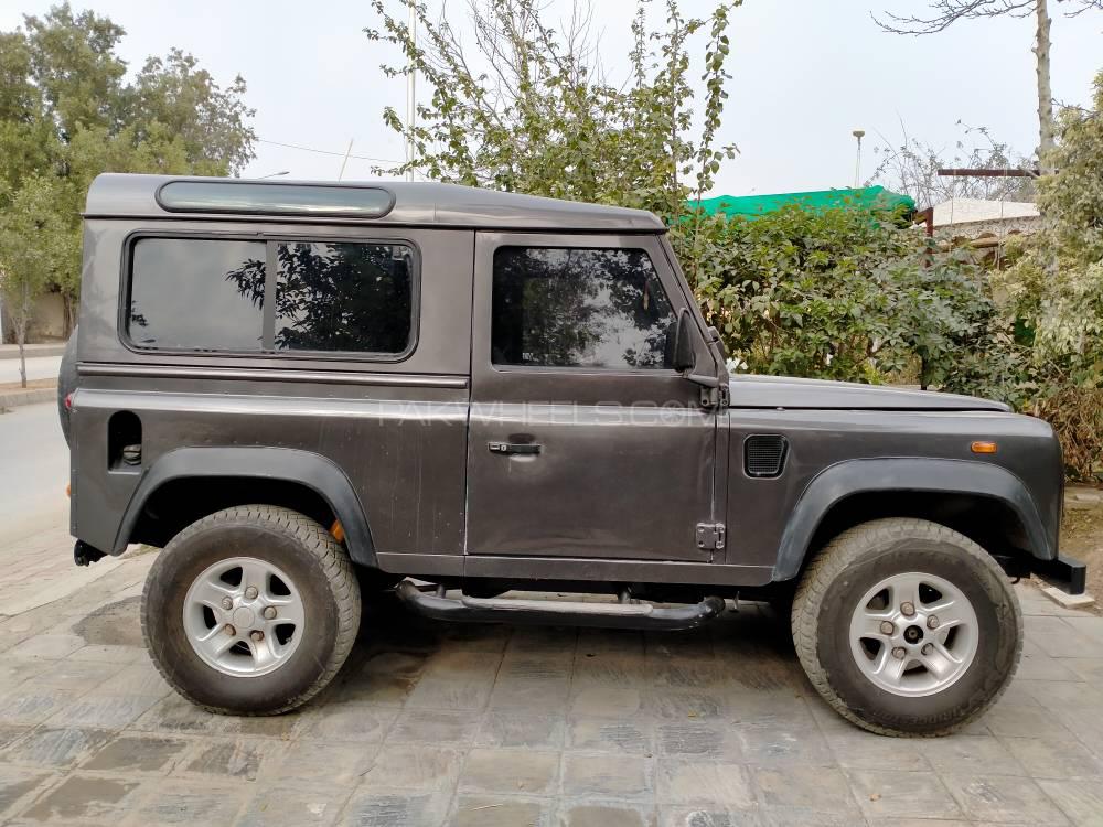 لینڈ روور ڈیفنڈر 2005 for Sale in اسلام آباد لینڈ روور ڈیفنڈر 2005 for Sale in اسلام آباد Image-3