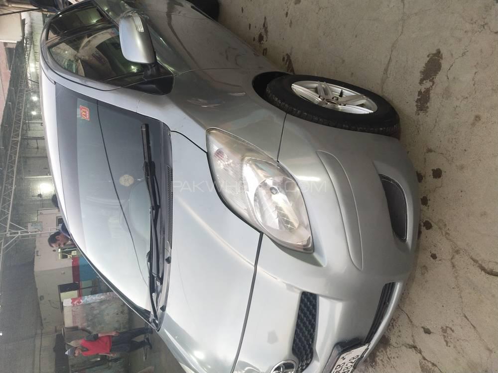 Toyota Vitz 2008 for Sale in Mardan Image-1