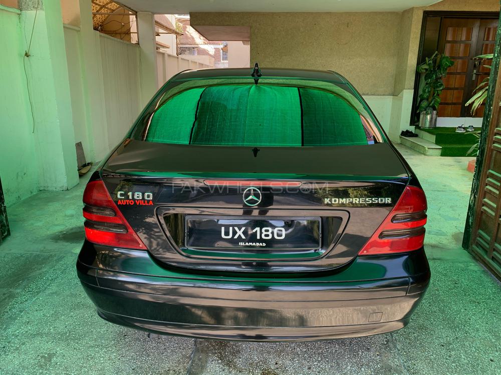 Mercedes Benz C Class 2006 for Sale in Peshawar Mercedes Benz C Class 2006 for Sale in Peshawar Image-5