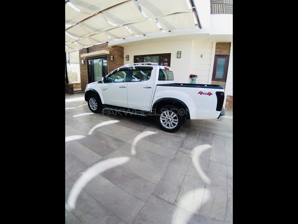 ازوزو ڈی-میکس 2020 for Sale in کراچی ازوزو ڈی-میکس 2020 for Sale in کراچی Image-8