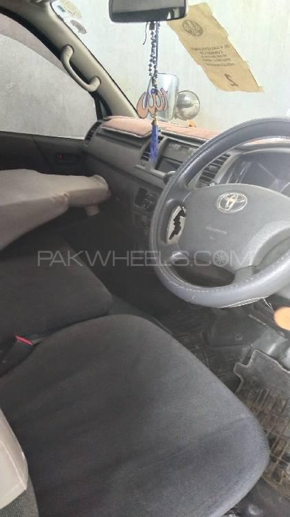 Toyota Hiace 2011 for Sale in D.G.Khan Toyota Hiace 2011 for Sale in D.G.Khan Image-7