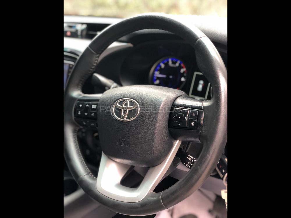 ٹویوٹا ہائیلکس 2017 for Sale in لاہور ٹویوٹا ہائیلکس 2017 for Sale in لاہور Image-5