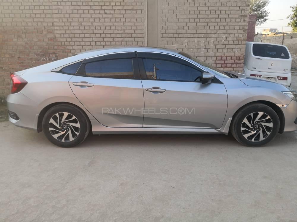 Honda Civic 2017 for Sale in Multan Honda Civic 2017 for Sale in Multan Image-6