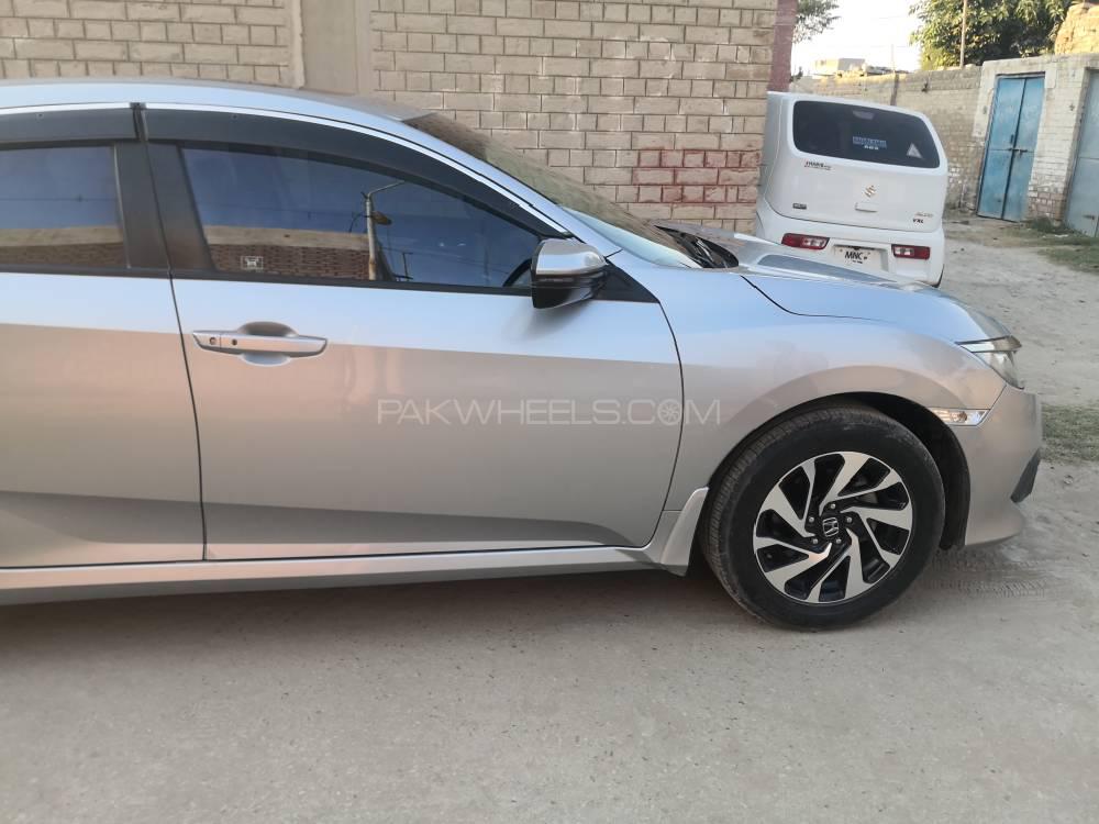 Honda Civic 2017 for Sale in Multan Honda Civic 2017 for Sale in Multan Image-4