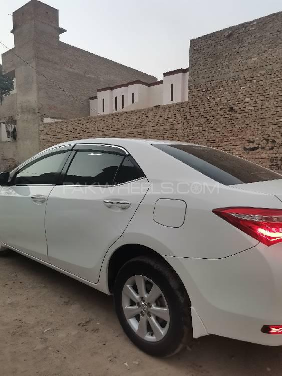 Toyota Corolla 2017 for Sale in Bahawalpur Toyota Corolla 2017 for Sale in Bahawalpur Image-7