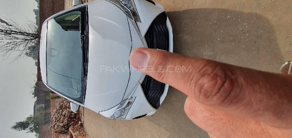 Toyota Vitz 2017 for Sale in Sialkot Toyota Vitz 2017 for Sale in Sialkot Image-8