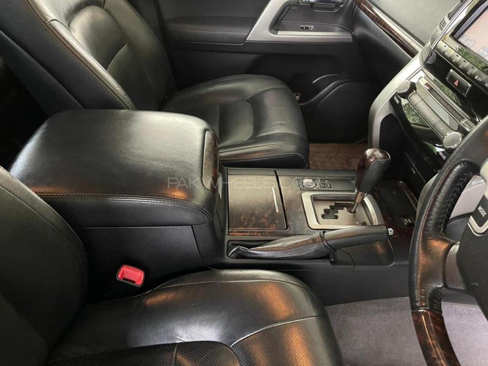Toyota Land Cruiser 2012 for Sale in Lahore Toyota Land Cruiser 2012 for Sale in Lahore Image-8