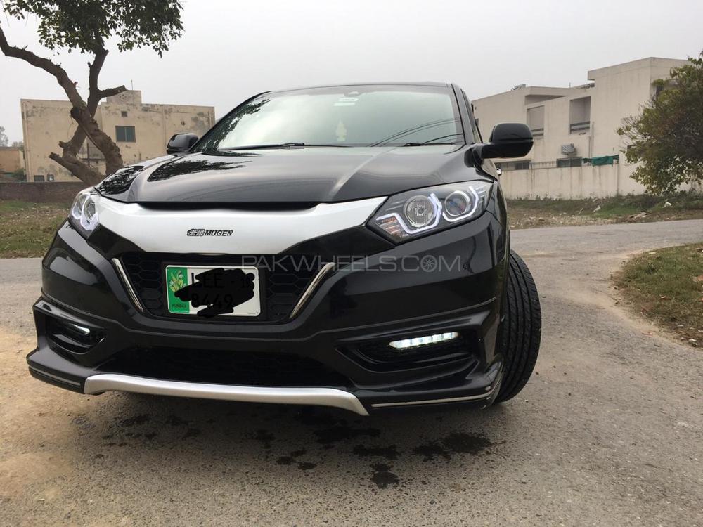 Honda Vezel 2016 for Sale in Lahore Image-1