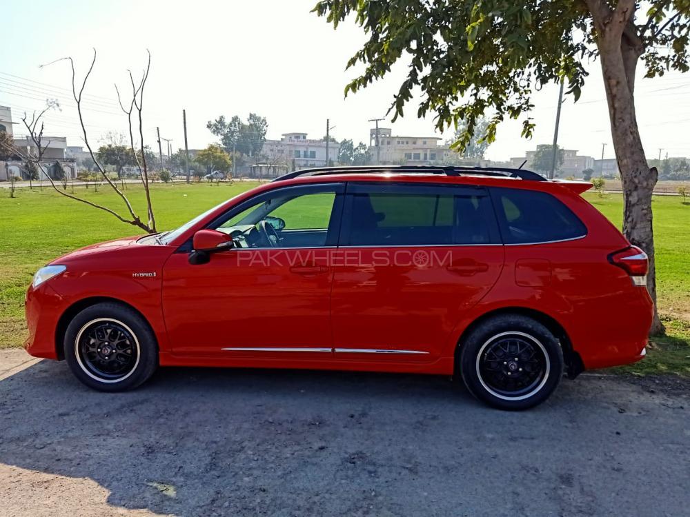 Toyota Corolla Fielder 2015 for Sale in Lahore Image-1