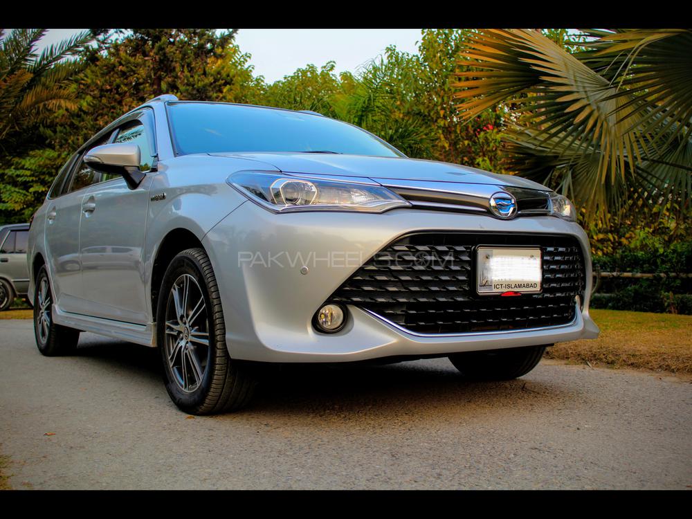 Toyota Corolla Fielder 2015 for Sale in Islamabad Image-1