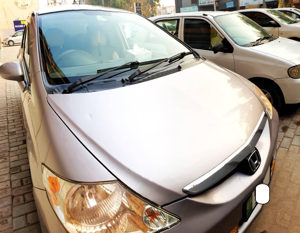 Honda City 2004 for Sale in Lahore Honda City 2004 for Sale in Lahore Image-8