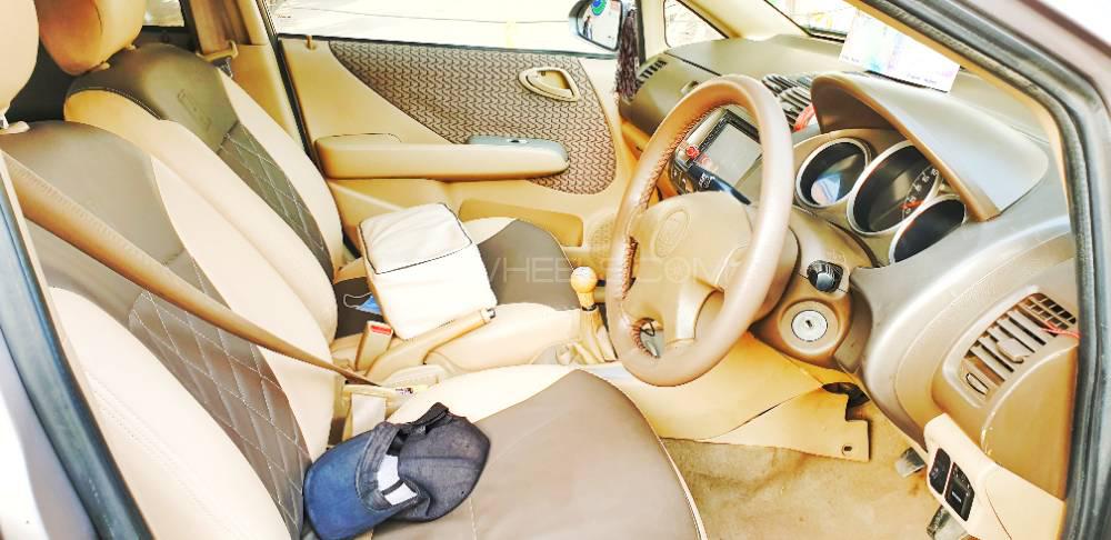 Honda City 2004 for Sale in Lahore Honda City 2004 for Sale in Lahore Image-16