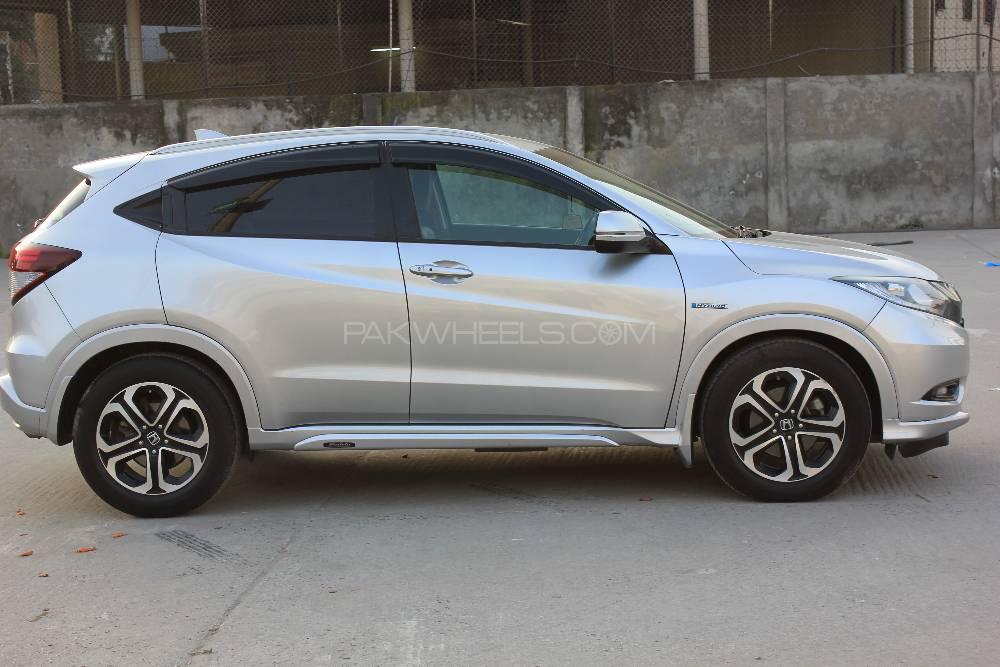 Honda Vezel 2014 for Sale in Islamabad Honda Vezel 2014 for Sale in Islamabad Image-2