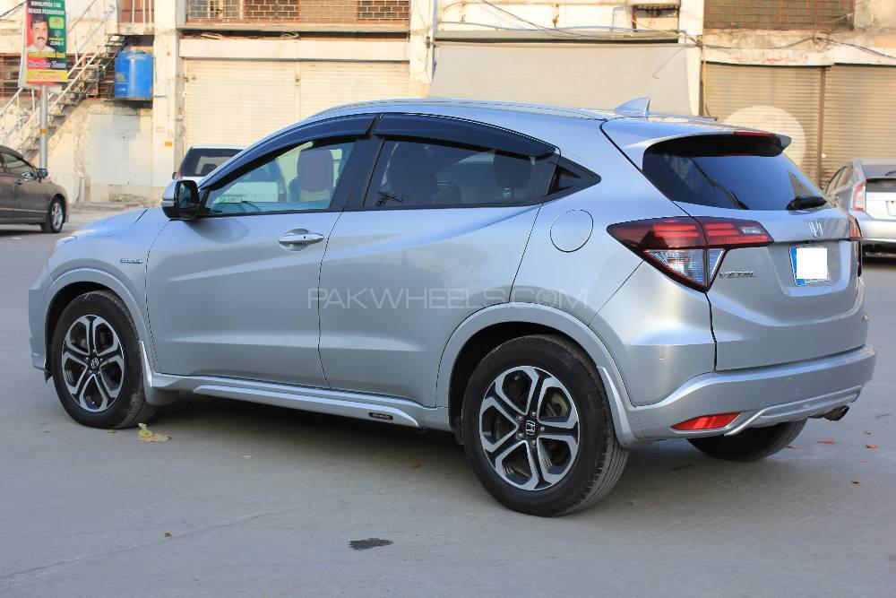 Honda Vezel 2014 for Sale in Islamabad Honda Vezel 2014 for Sale in Islamabad Image-8