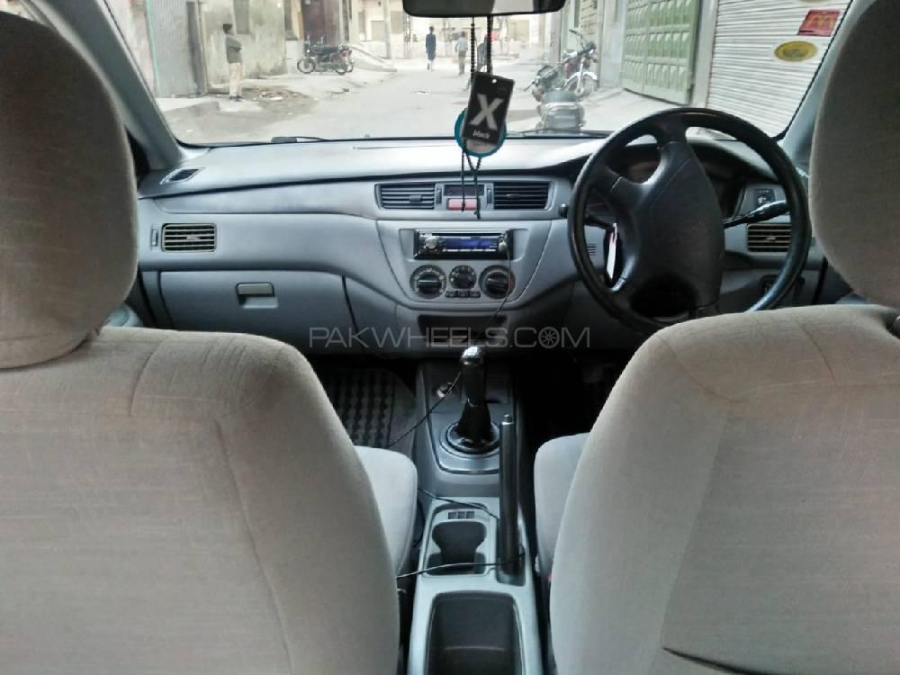 مٹسوبیشی لینسر 2006 for Sale in لاہور مٹسوبیشی لینسر 2006 for Sale in لاہور Image-3