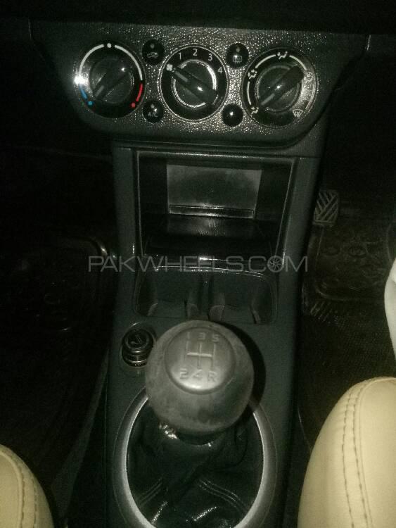 سوزوکی سوئفٹ 2011 for Sale in کراچی سوزوکی سوئفٹ 2011 for Sale in کراچی Image-14