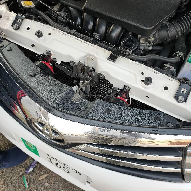 Toyota Corolla 2015 for Sale in Lahore Toyota Corolla 2015 for Sale in Lahore Image-12