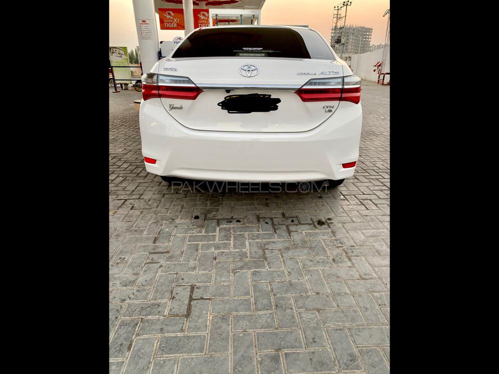 Toyota Corolla 2018 for Sale in Karachi Image-1
