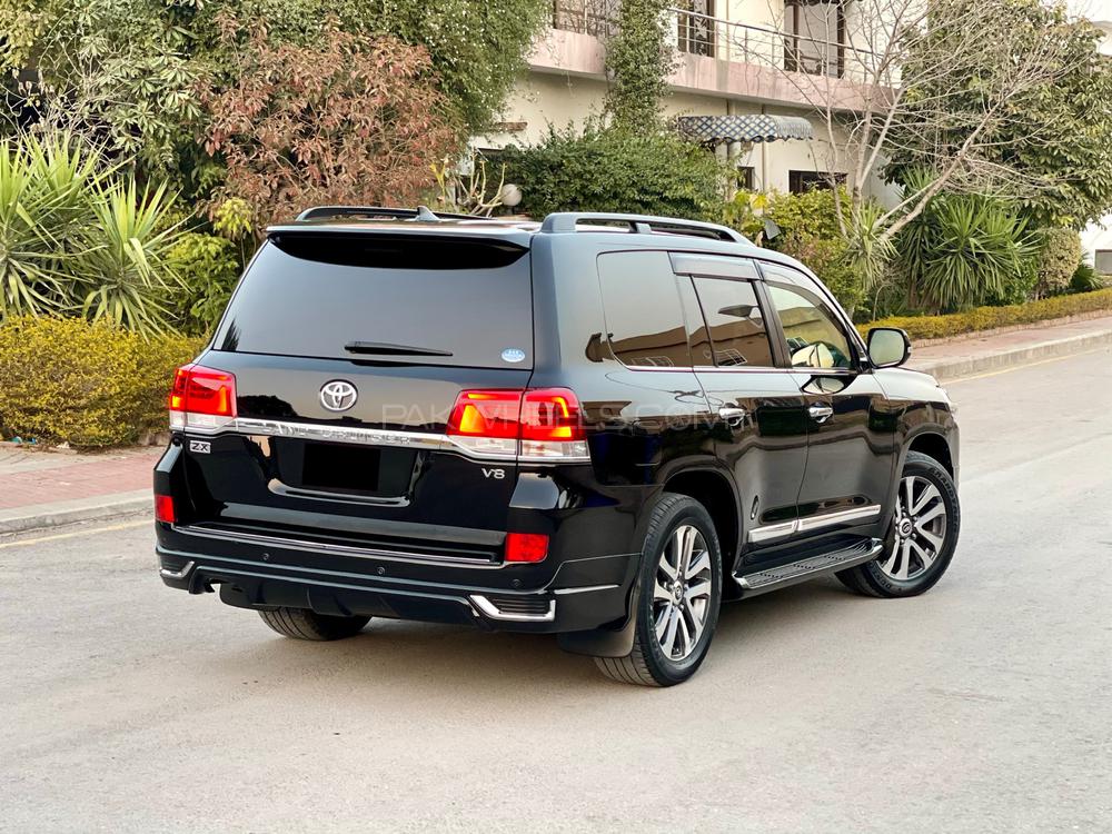 Toyota Land Cruiser 2016 for Sale in Islamabad Toyota Land Cruiser 2016 for Sale in Islamabad Image-4