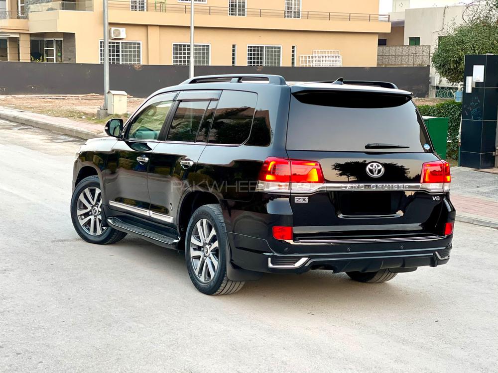 Toyota Land Cruiser 2016 for Sale in Islamabad Toyota Land Cruiser 2016 for Sale in Islamabad Image-5